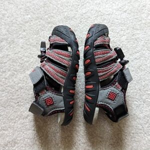 Dream Pairs closed toe 5T kids summer sandals